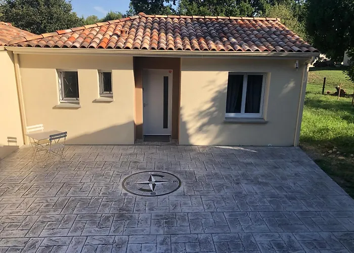 Σπίτι διακοπών A Castres-saix *